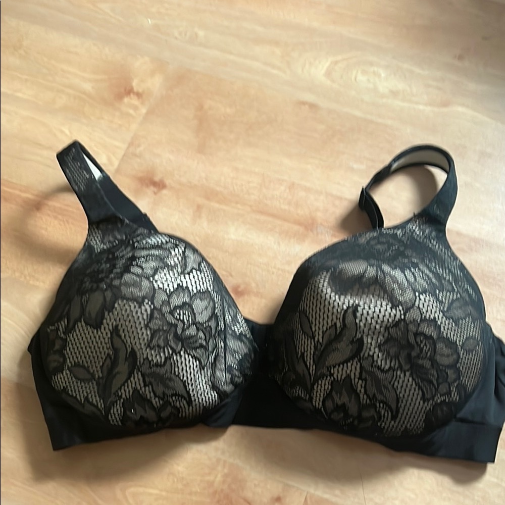 Cacique Lightly Lined Black Lace Bra 44DDD